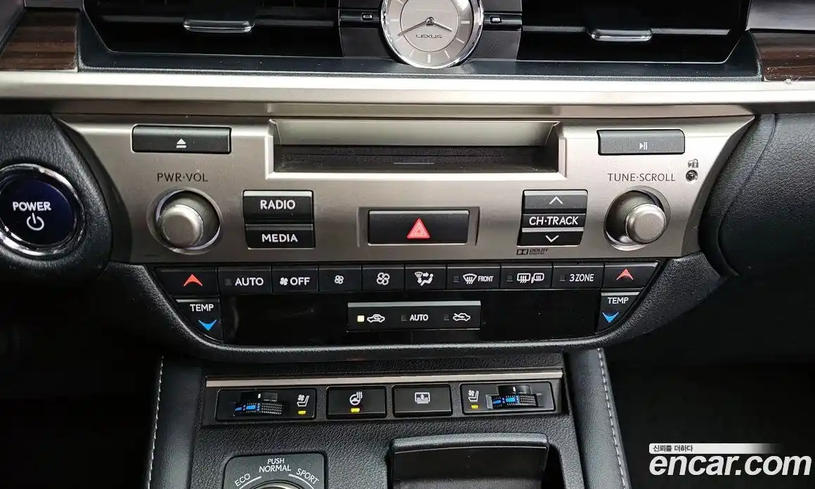 Lexus ES 2018 2.5 Автомат в Москве № 628661, фото 20