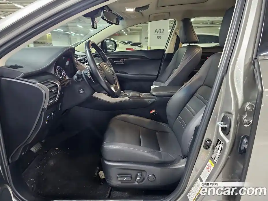 Lexus NX 2019 2.5 Автомат в Москве № 628779, фото 13