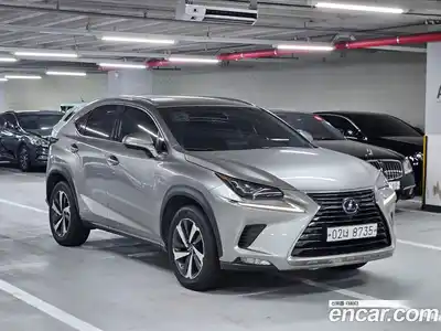 Lexus NX 2019 2.5 Автомат в Москве № 628779, миниатюра 3
