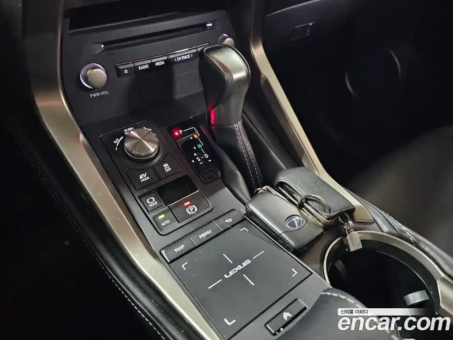 Lexus NX 2019 2.5 Автомат в Москве № 628779, фото 10