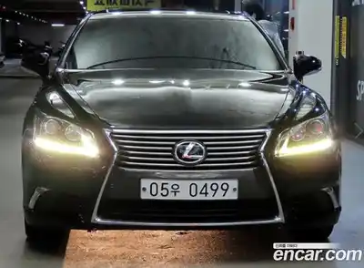 Lexus LS 2015 4.6 Автомат в Москве № 628793, миниатюра 2