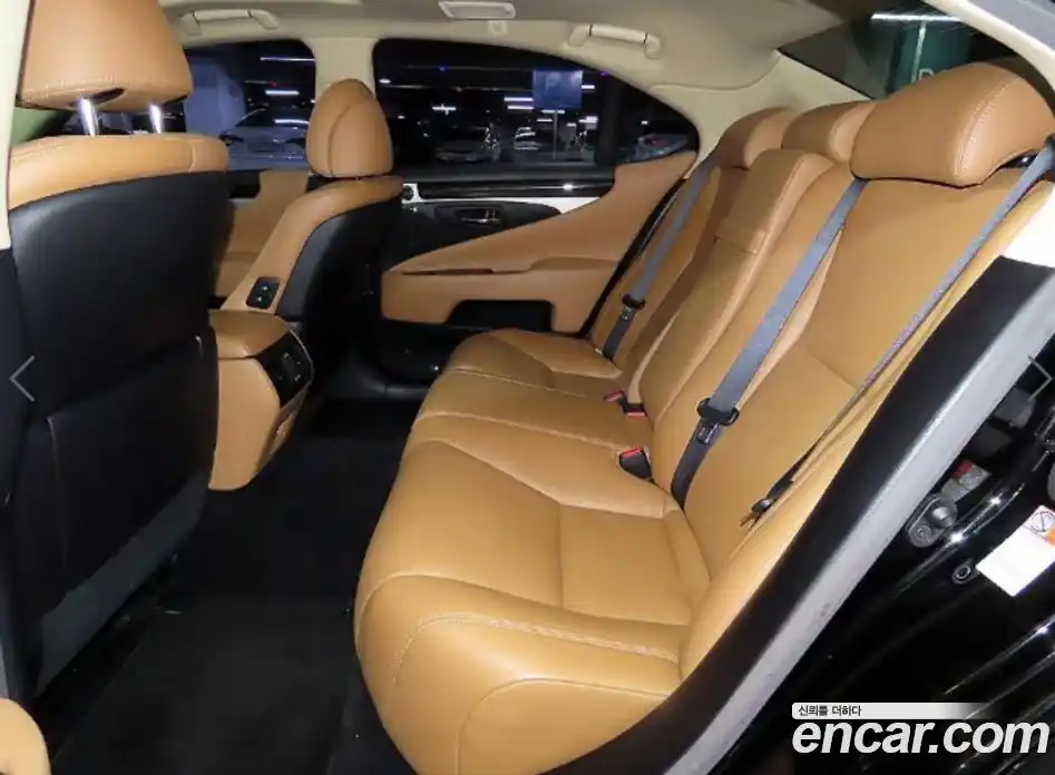 Lexus LS 2015 4.6 Автомат в Москве № 628793, фото 7