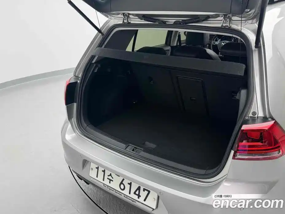 Volkswagen Golf 2015 1.4 Автомат в Москве № 628994, фото 8