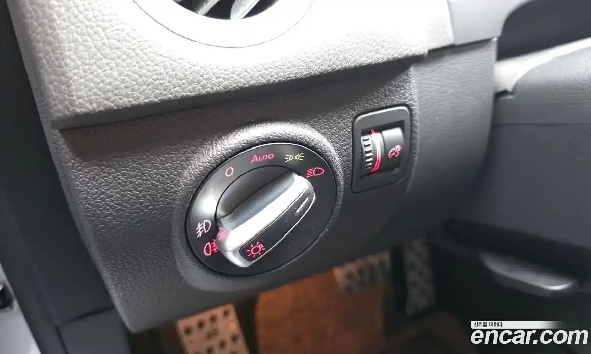 Volkswagen Tiguan 2015 2.0 Автомат в Москве № 629126, фото 19