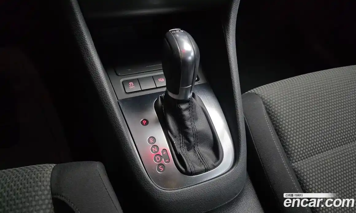 Volkswagen Golf 2011 1.6 Автомат в Москве № 629151, фото 9