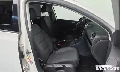 Volkswagen Golf 2011 1.6 Автомат в Москве № 629151, миниатюра 10