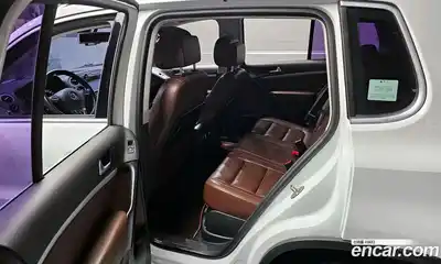 Volkswagen Tiguan 2015 2.0 Автомат в Москве № 629190, миниатюра 11