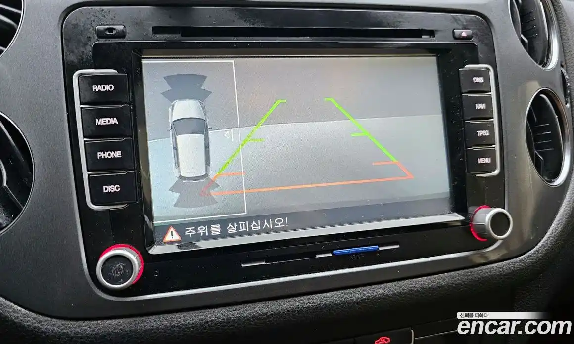 Volkswagen Tiguan 2015 2.0 Автомат в Москве № 629190, фото 16