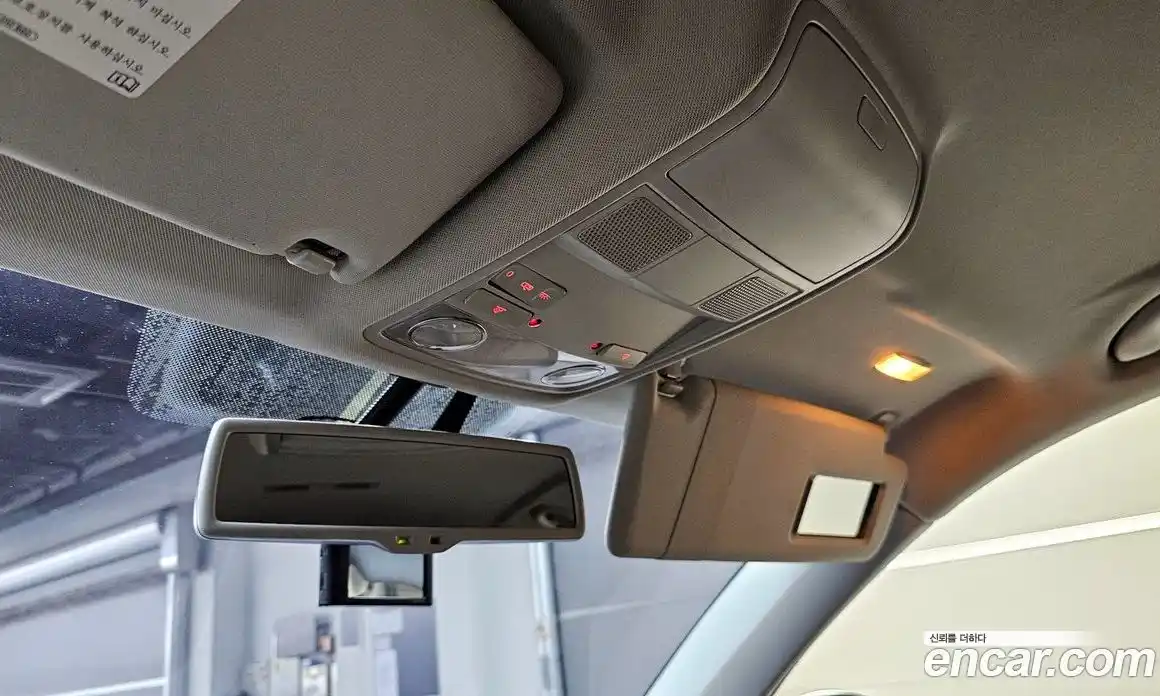 Volkswagen Tiguan 2015 2.0 Автомат в Москве № 629190, фото 18