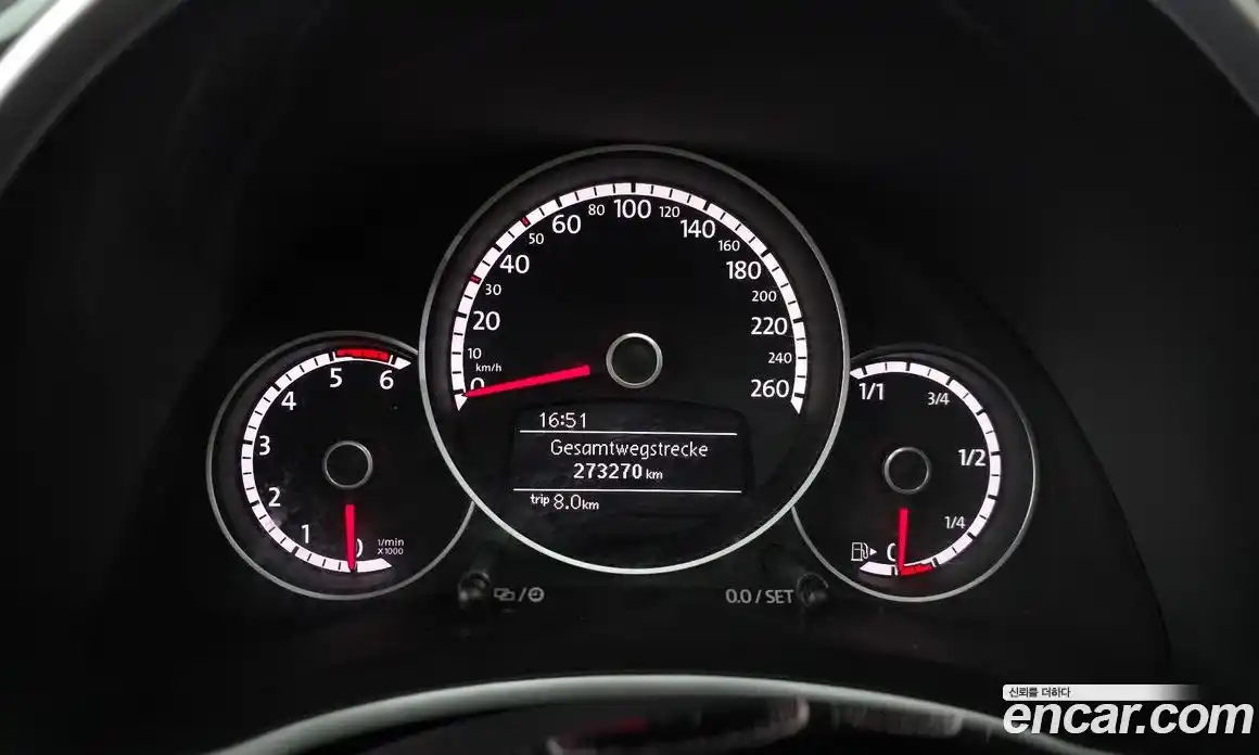 Volkswagen Beatle 2015 2.0 Автомат в Москве № 629262, фото 8