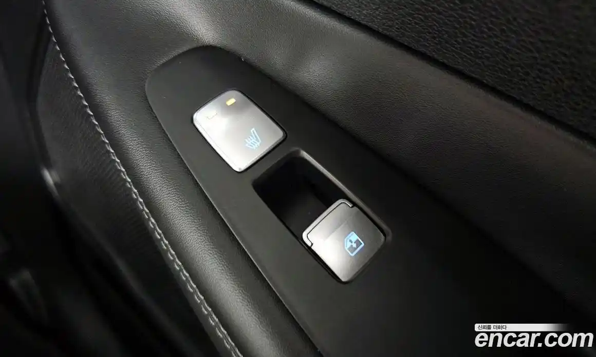 Hyundai Santa Fe 2023 1.6 Автомат в Москве № 113528, фото 18