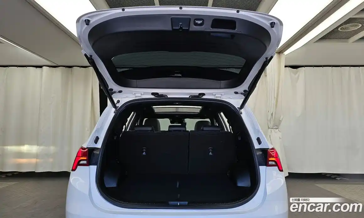 Hyundai Santa Fe 2023 1.6 Автомат в Москве № 113528, фото 20