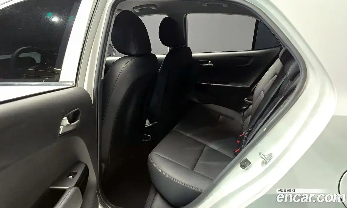 Kia Morning 2024 1.0 Автомат в Москве № 132298, фото 13