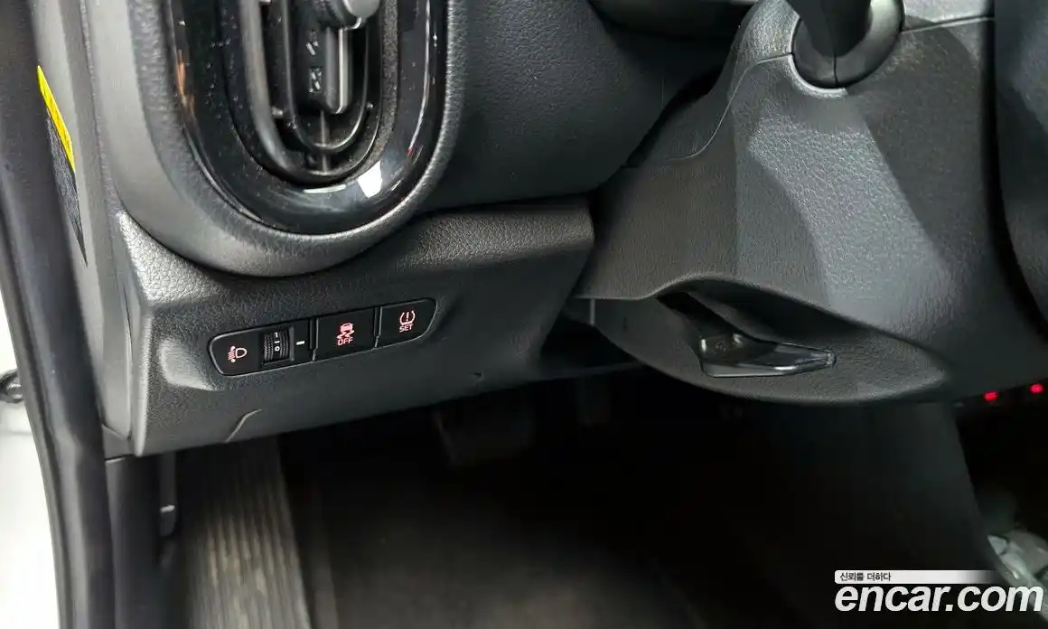 Kia Morning 2024 1.0 Автомат в Москве № 132298, фото 17