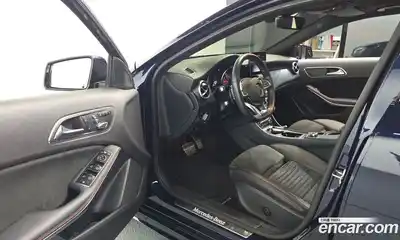 Mercedes-Benz A-Class 2018 1.6 Автомат в Москве № 138690, миниатюра 11