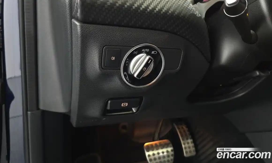 Mercedes-Benz A-Class 2018 1.6 Автомат в Москве № 138690, фото 20