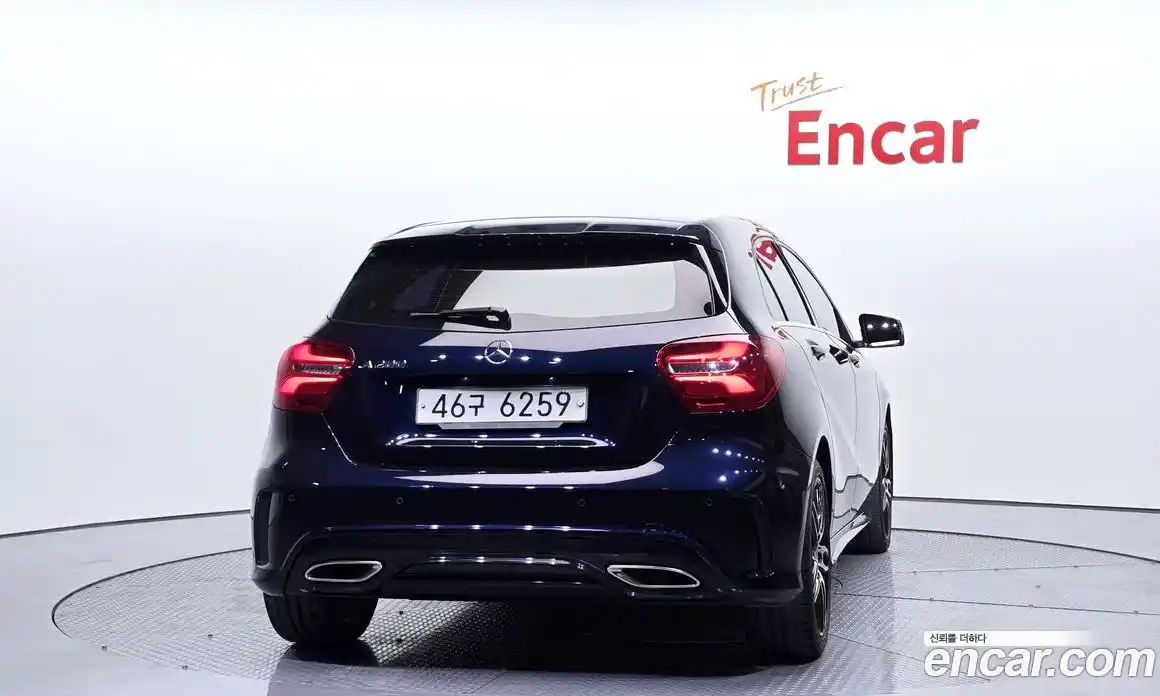 Mercedes-Benz A-Class 2018 1.6 Автомат в Москве № 138690, фото 4