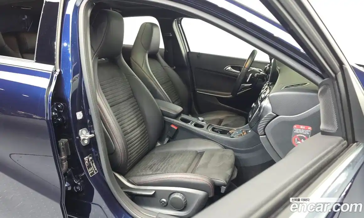 Mercedes-Benz A-Class 2018 1.6 Автомат в Москве № 138690, фото 10