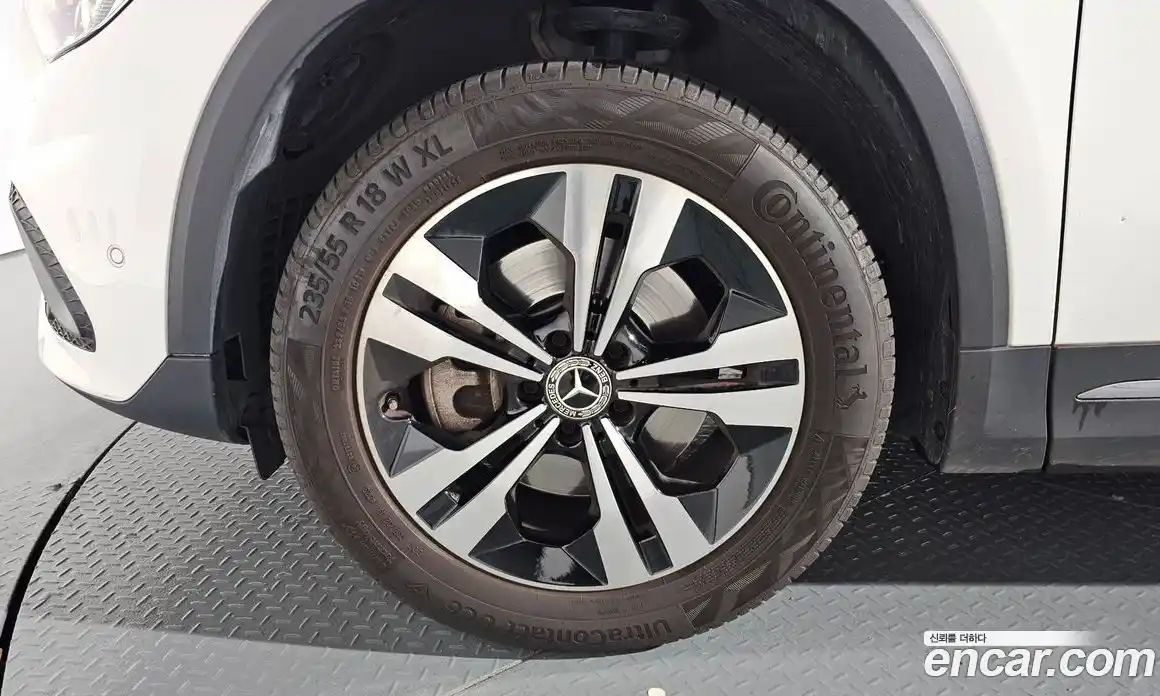 Mercedes-Benz GLA-Class 2021 2.0 Автомат в Москве № 139998, фото 5