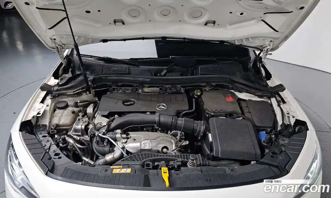 Mercedes-Benz GLA-Class 2021 2.0 Автомат в Москве № 139998, фото 6