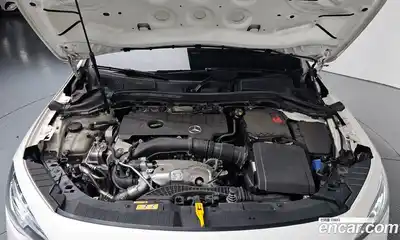 Mercedes-Benz GLA-Class 2021 2.0 Автомат в Москве № 139998, миниатюра 6