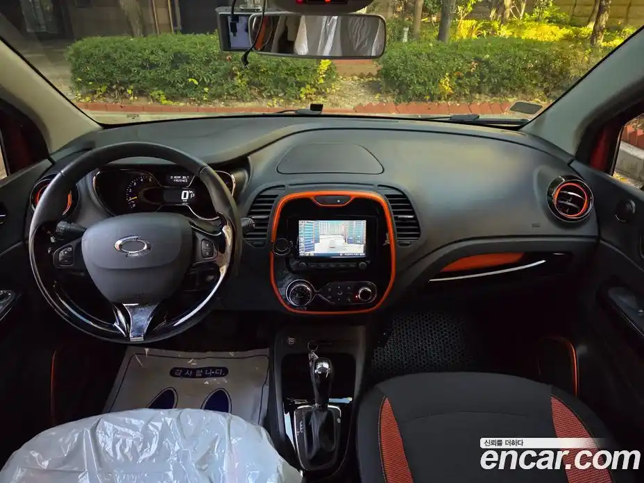 Renault QM3 2014 1.5 Автомат в Москве № 147926, фото 11