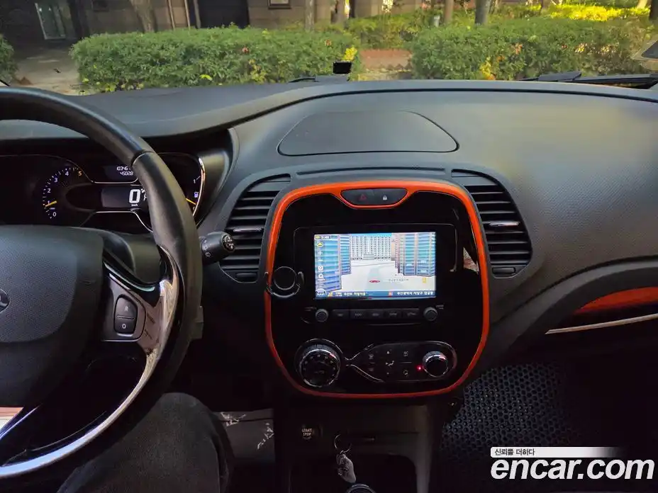 Renault QM3 2014 1.5 Автомат в Москве № 147926, фото 14