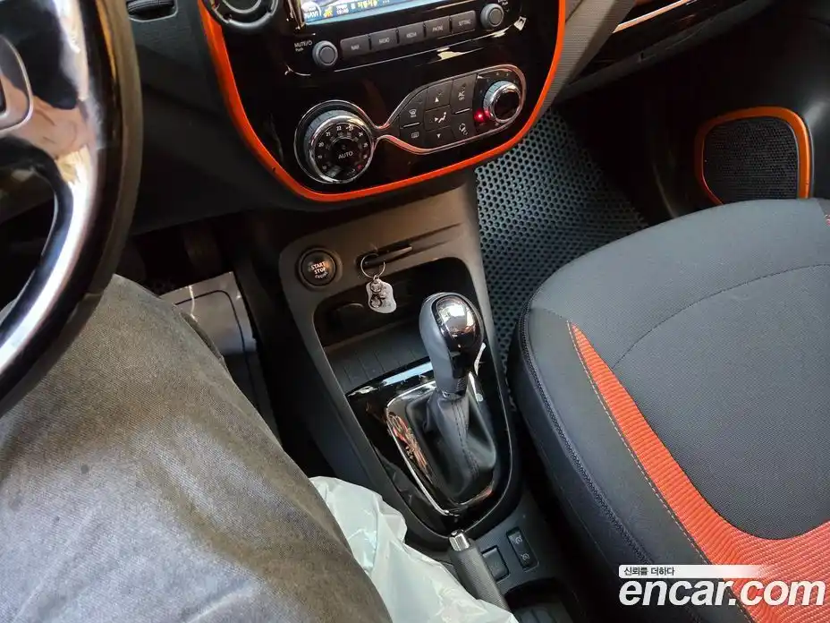 Renault QM3 2014 1.5 Автомат в Москве № 147926, фото 15