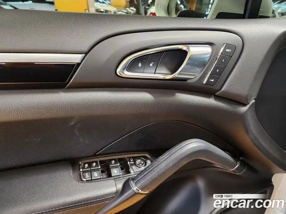 Porsche Cayenne 2016 3.0 Автомат в Москве № 186868, фото 5