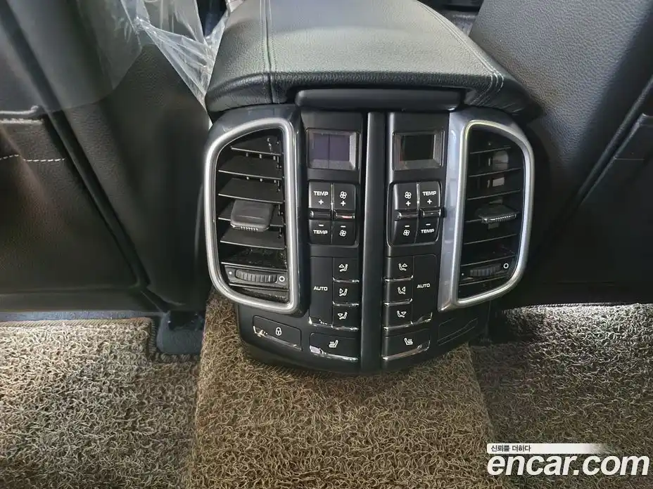 Porsche Cayenne 2016 3.0 Автомат в Москве № 186868, фото 10