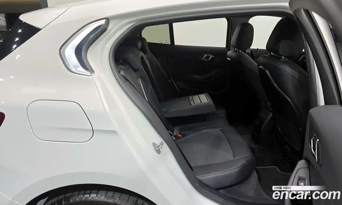 BMW 1-Series 2024 2.0 Автомат в Москве № 186871, фото 12