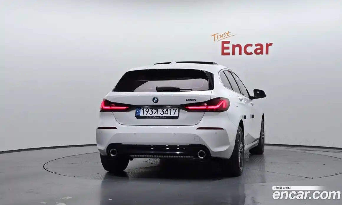 BMW 1-Series 2024 2.0 Автомат в Москве № 186871, фото 4