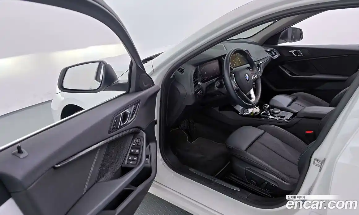 BMW 1-Series 2024 2.0 Автомат в Москве № 186871, фото 10