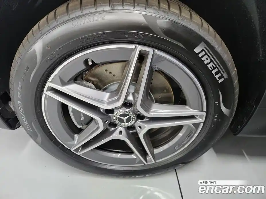 Mercedes-Benz GLB-Class 2025 2.0 Автомат в Москве № 193595, фото 6