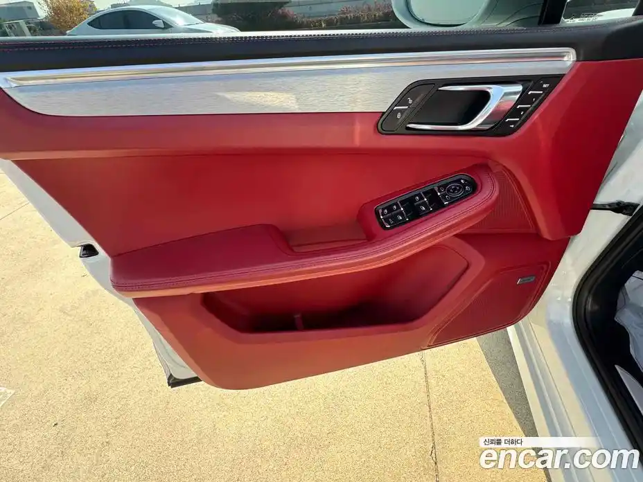 Porsche Macan 2018 3.0 Автомат в Москве № 197468, фото 18