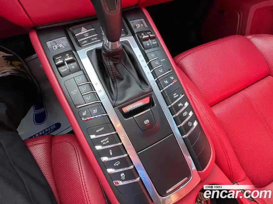 Porsche Macan 2018 3.0 Автомат в Москве № 197468, фото 9