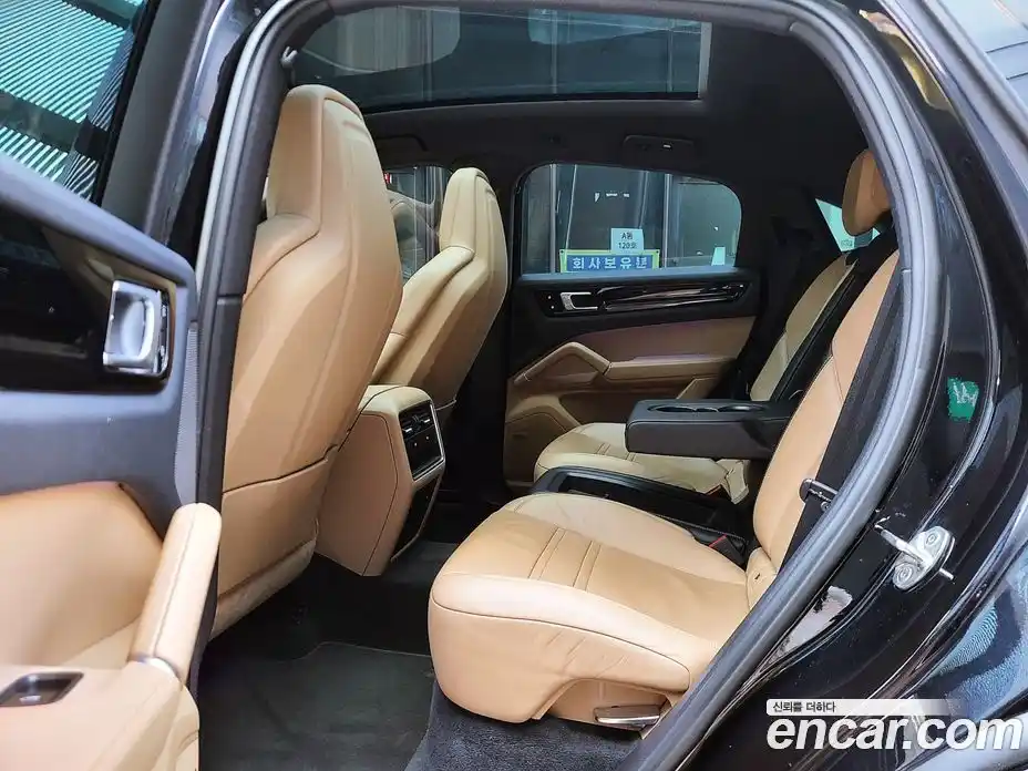 Porsche Cayenne 2020 3.0 Автомат в Москве № 197933, фото 16