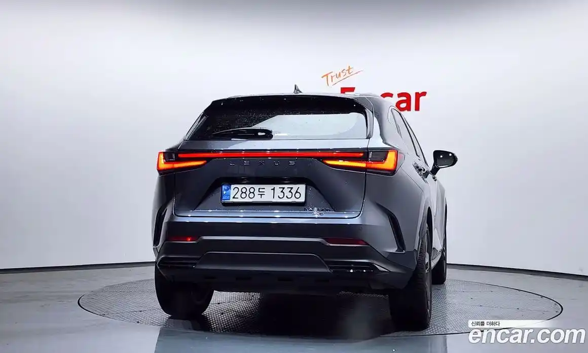 Lexus NX 2024 2.5 Автомат в Москве № 198734, фото 4