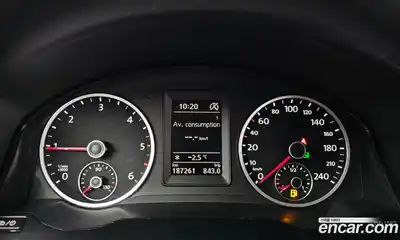 Volkswagen Tiguan 2015 2.0 Автомат в Москве № 199307, миниатюра 8