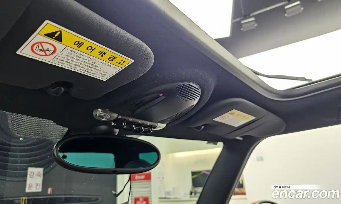 Mini Cooper 2013 1.6 Автомат в Москве № 214403, фото 17