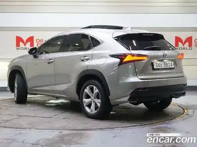 Lexus NX 2017 2.5 Автомат в Москве № 214848, миниатюра 2
