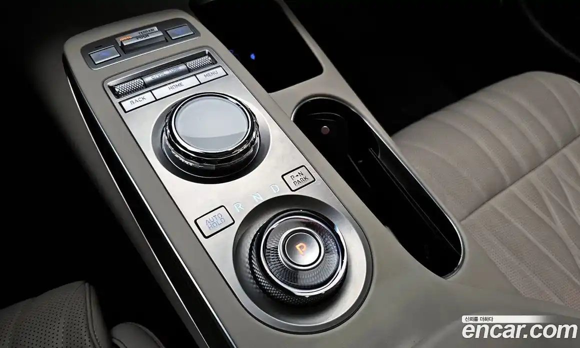 Genesis GV70 2024 2.5 Автомат в Москве № 22014, фото 8