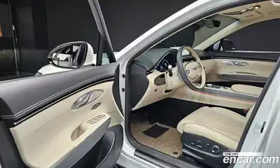 Genesis GV70 2024 2.5 Автомат в Москве № 22014, миниатюра 10