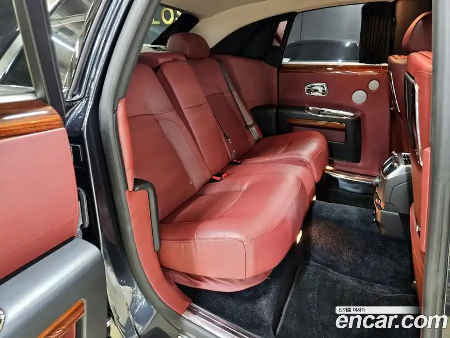 Rolls-Royce Ghost 2010 6.6 Автомат в Москве № 256708, фото 13