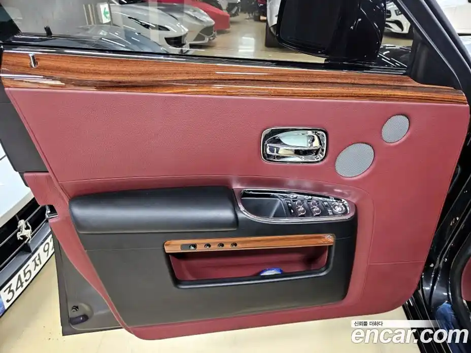 Rolls-Royce Ghost 2010 6.6 Автомат в Москве № 256708, фото 17