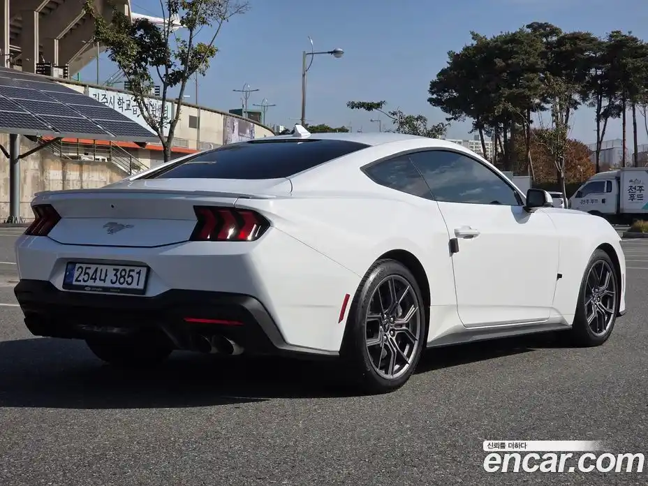 Ford Mustang 2024 2.3 Автомат в Москве № 281770, фото 3