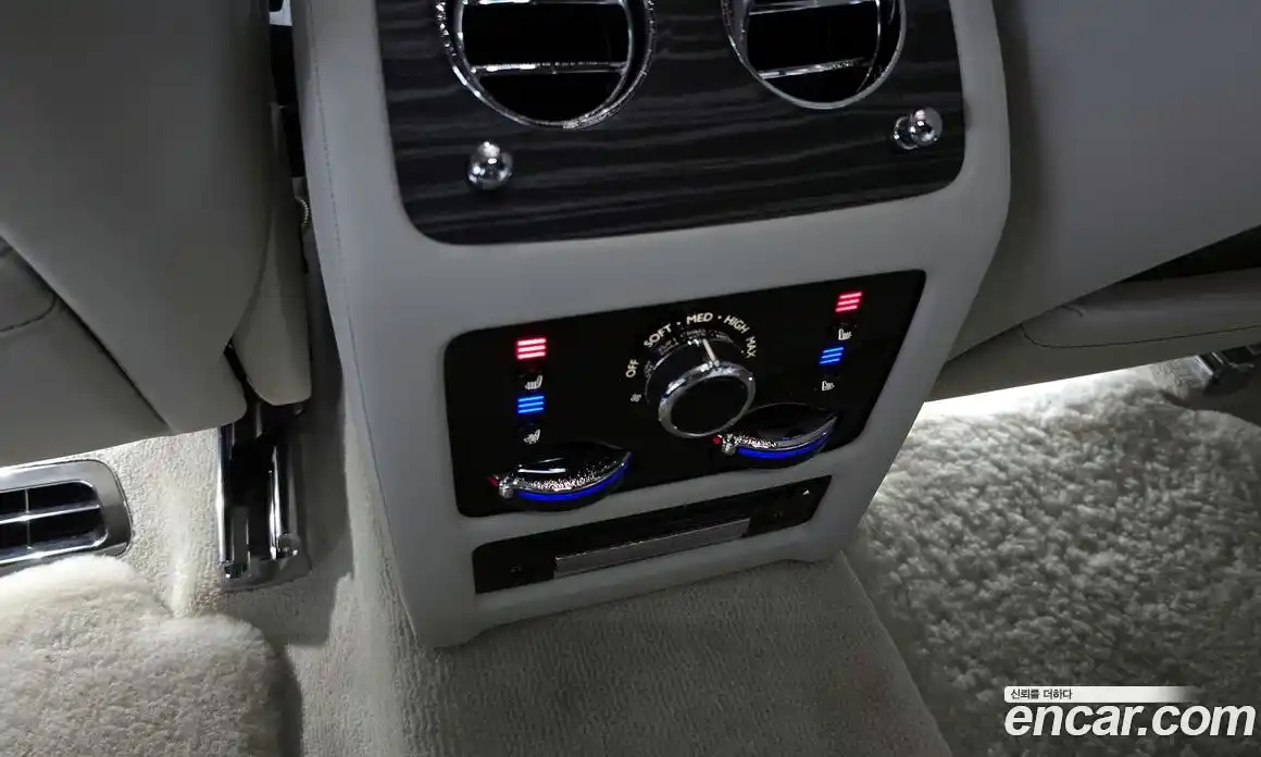 Rolls-Royce Ghost 2023 6.7 Автомат в Москве № 407056, фото 19