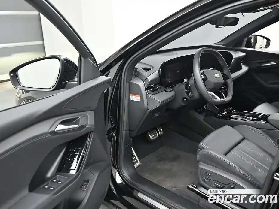 Audi Q6 e-tron 2025 0.1 Автомат в Москве № 497202, фото 11