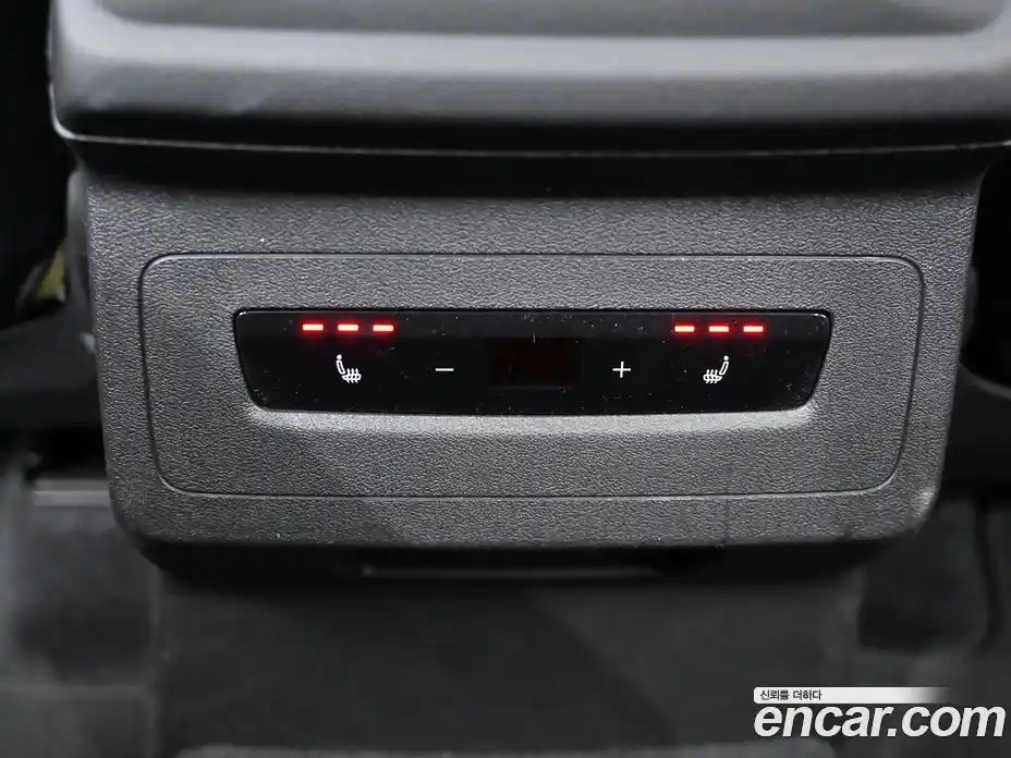 Audi Q6 e-tron 2025 0.1 Автомат в Москве № 497202, фото 16