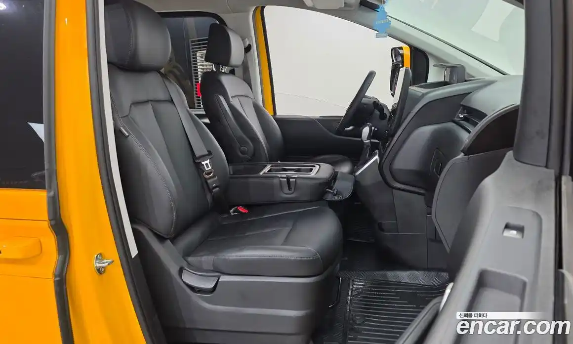 Hyundai Staria 2025 3.5 Автомат в Москве № 582001, фото 11